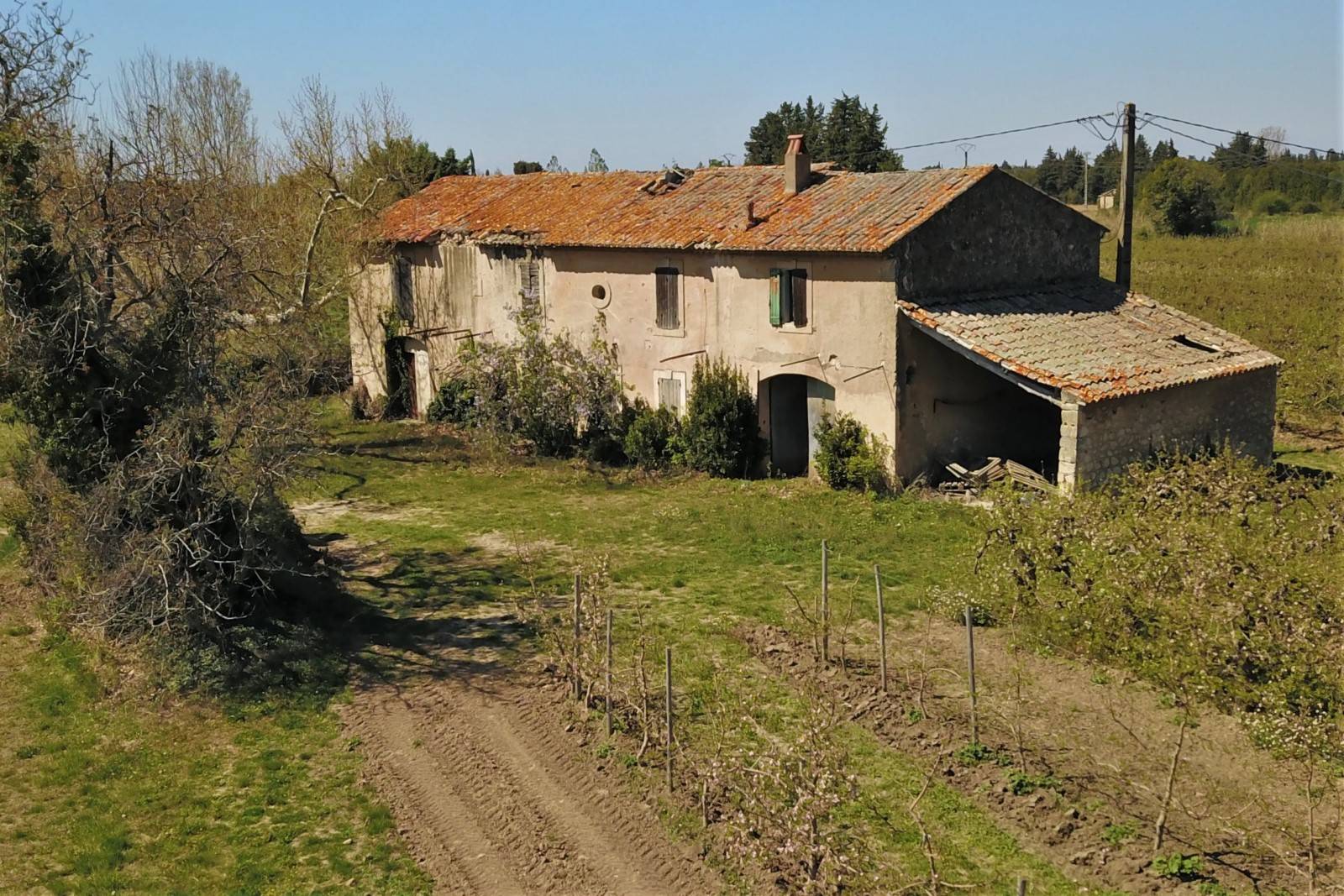 Mas à rénover entièrement avec vue sur le Luberon   