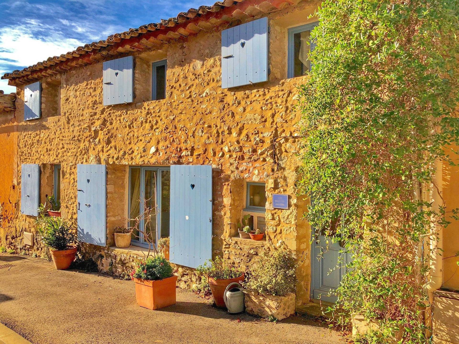 maison de hameau restaurée avec goût  au coeur du Parc Naturel du Luberon en Vaucluse   