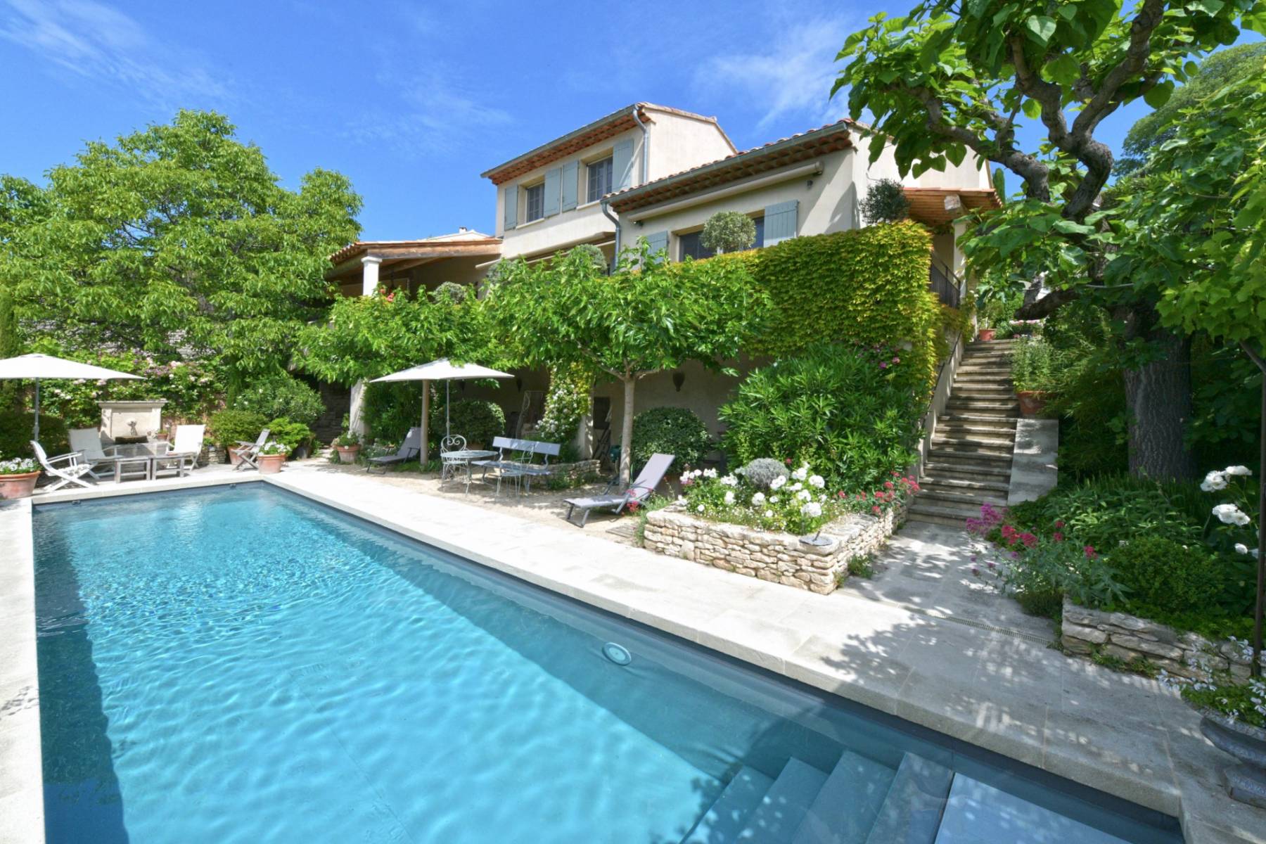 maison contemporaine dans le Luberon