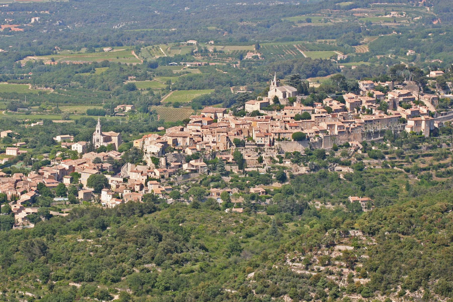 au cœur de Bonnieux, maison de village avec terrasse   