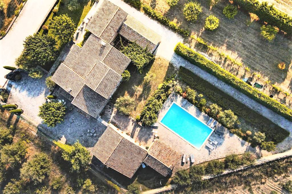 Maison en pierres avec vue panoramique Gordes  