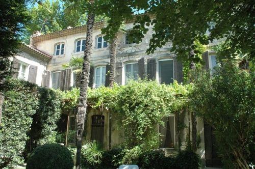 Alpilles, hotel Particulier XVIIème avec appartements