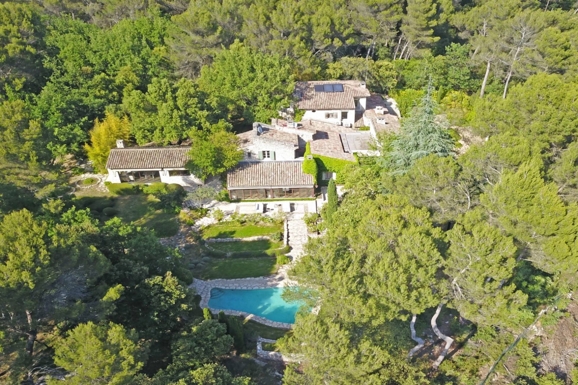Propriété de type contemporain