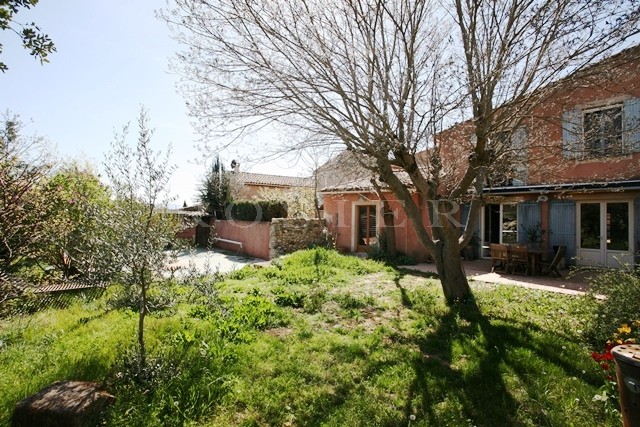 Authentique maison de village à vendre en Provence