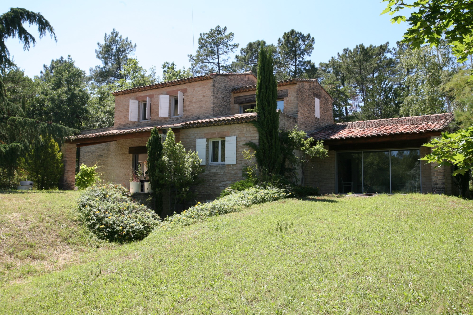 Maison spacieuse à vendre en Luberon