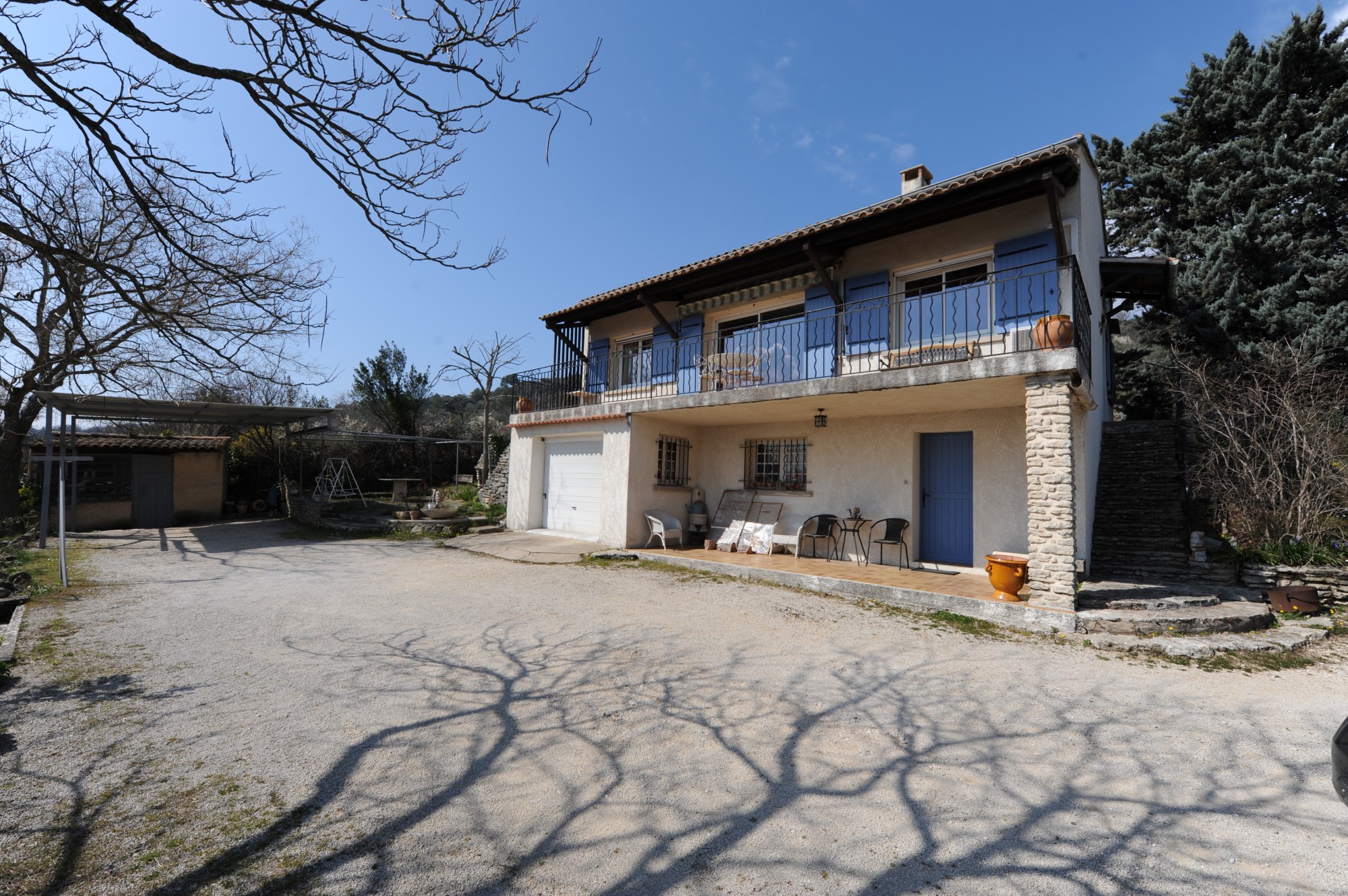 Maison à rafraîchir à vendre à Gordes
