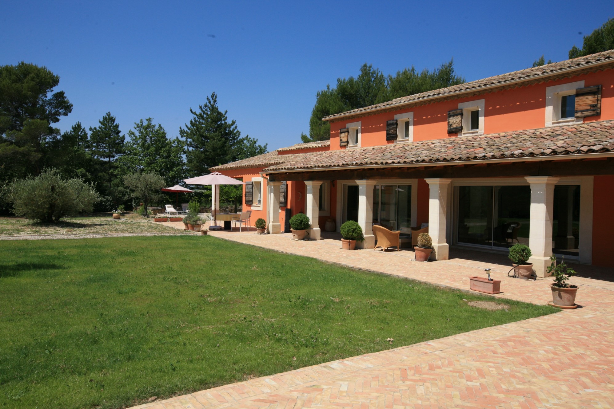 Maison d'architecte à vendre dans le Luberon