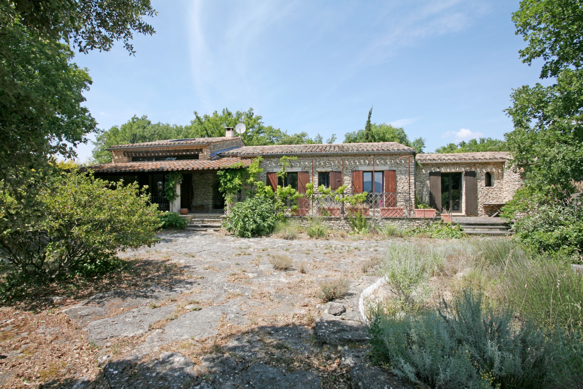Maison en pierres à vendre en Provence