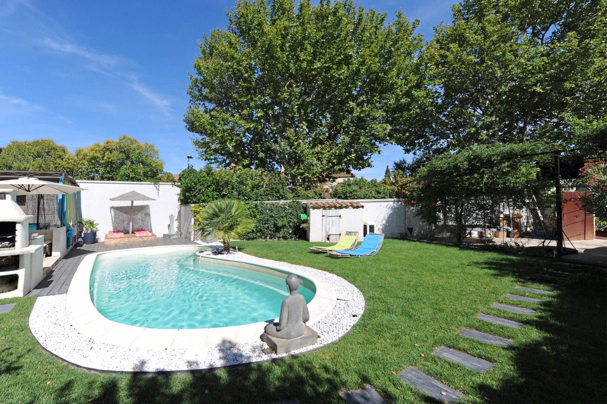 Mas rénové à vendre en Provence par ROSIER