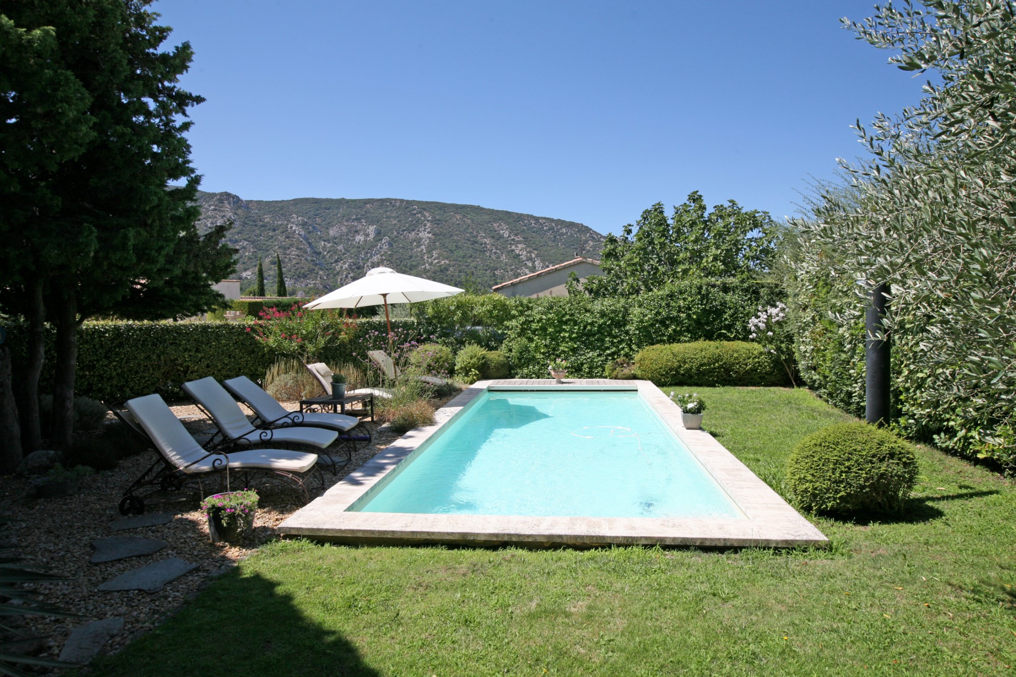 propriété proche d'un agréable village du Luberon   
