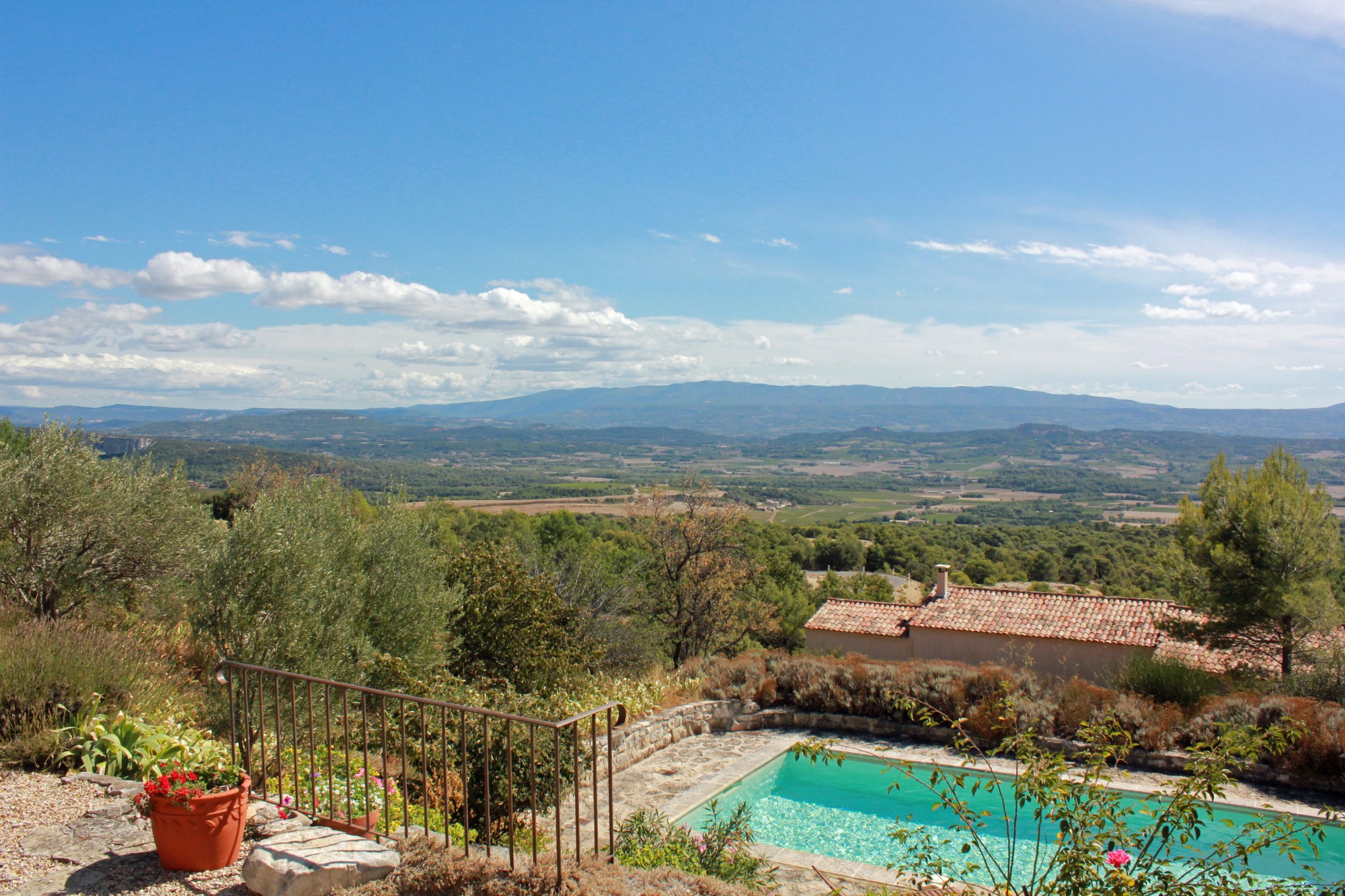 Maison contemporaine à vendre avec vues sublimes sur le Luberon