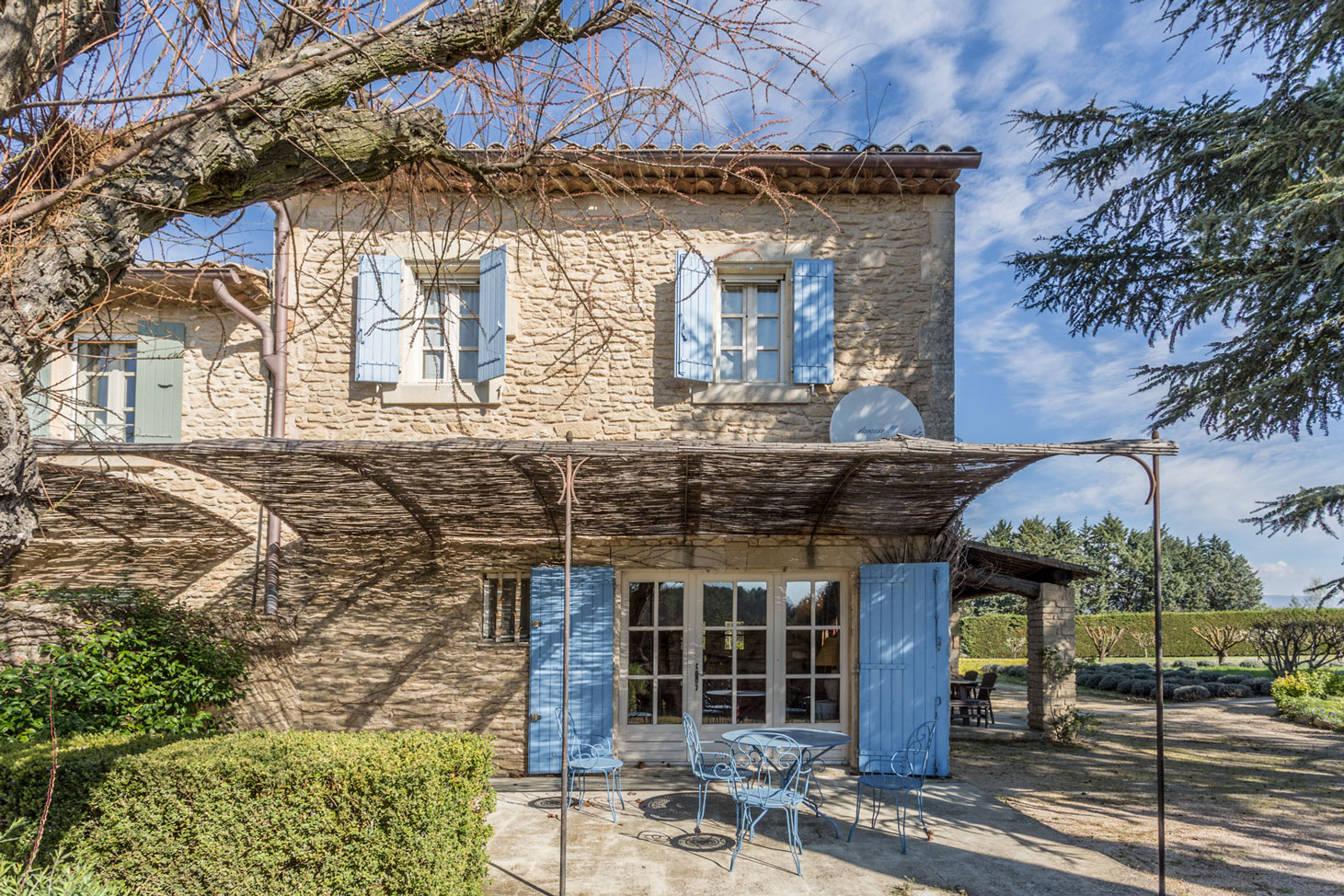 Gordes, maison de hameau avec piscine   