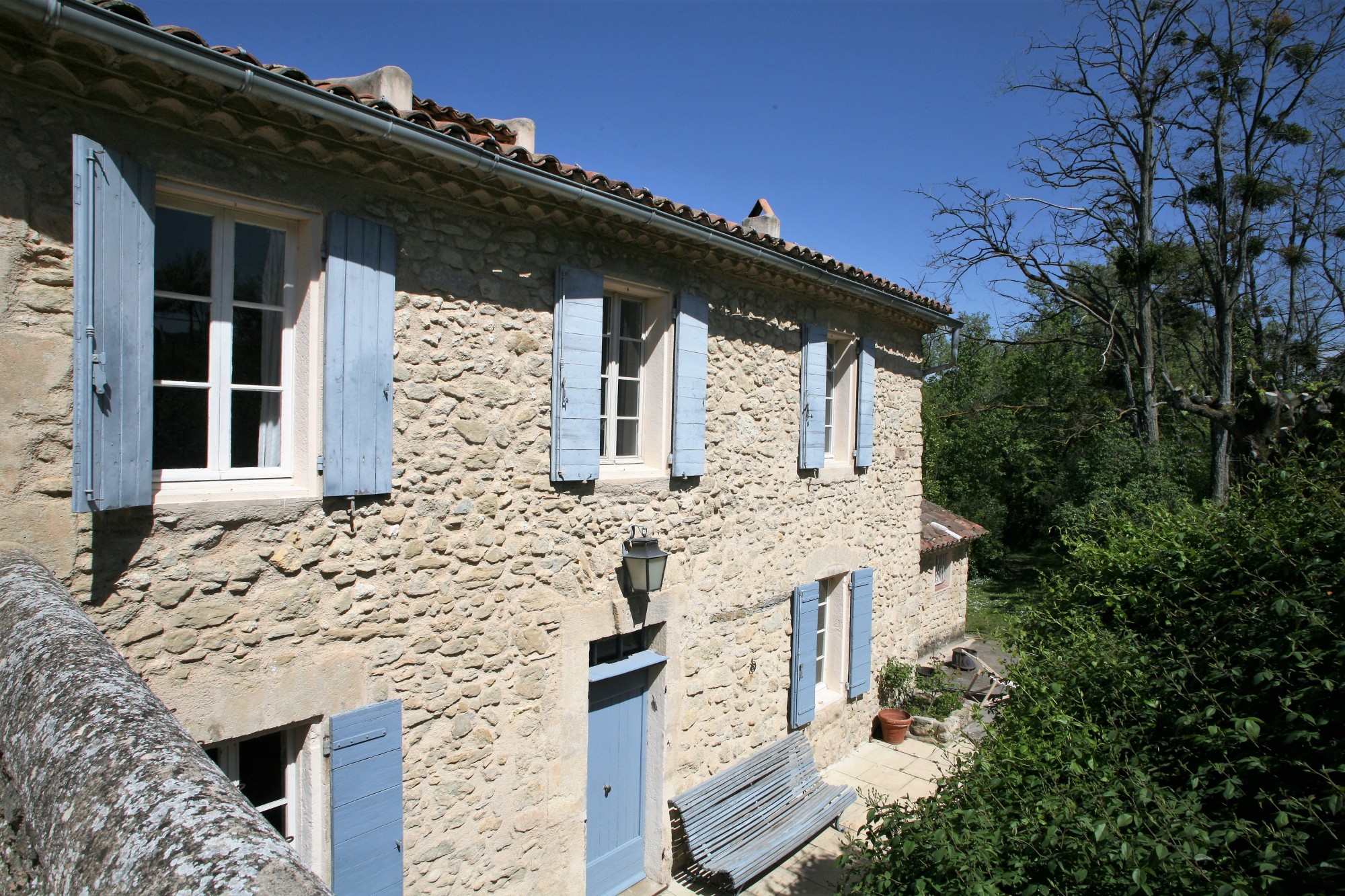 beau mas de village avec piscine dans le Luberon   