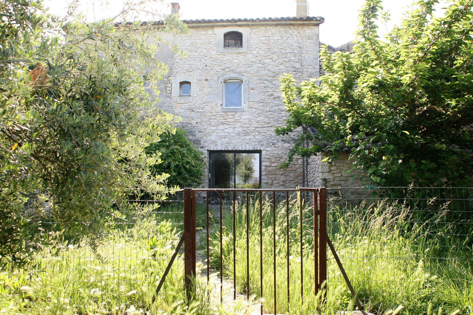 Luberon - Partie de mas à restaurer sur environ 1 hectare   