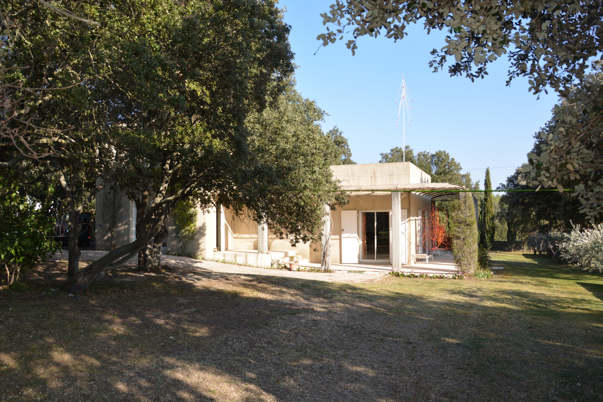 Portes du Luberon, maison d'architecte avec vues   