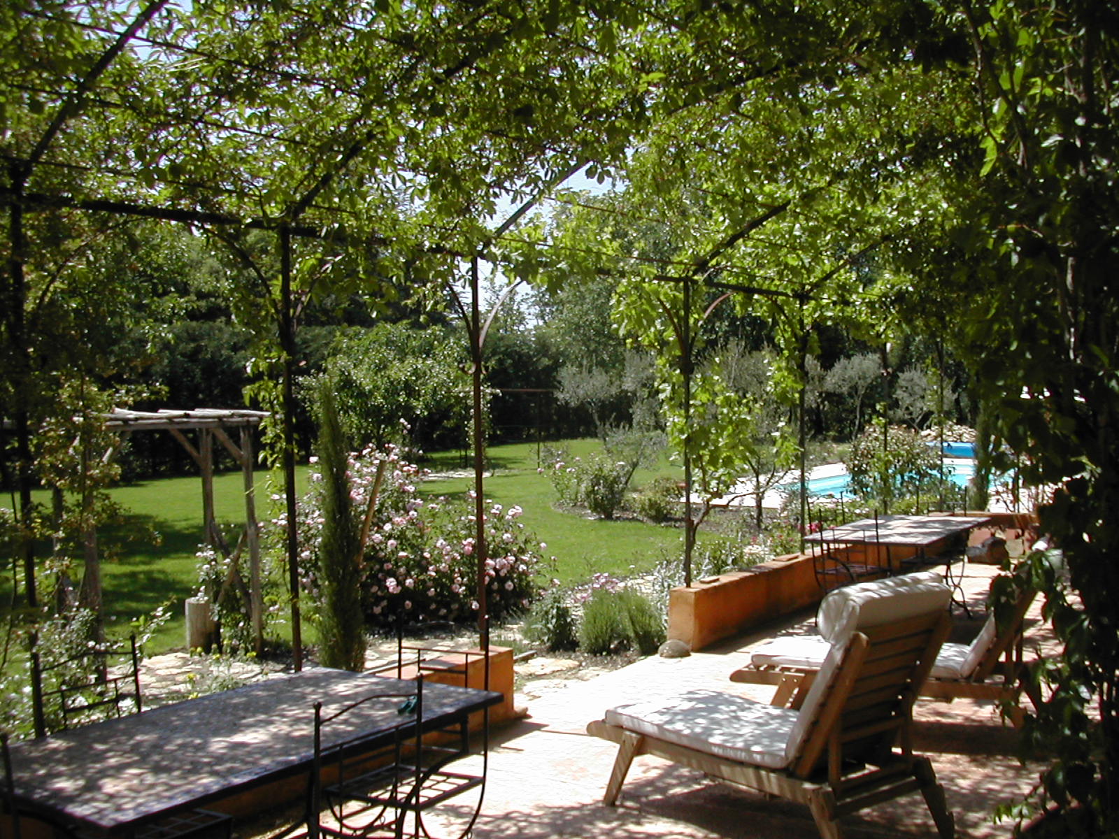 A vendre à Gordes, maison de charme proche de tous les commerces   