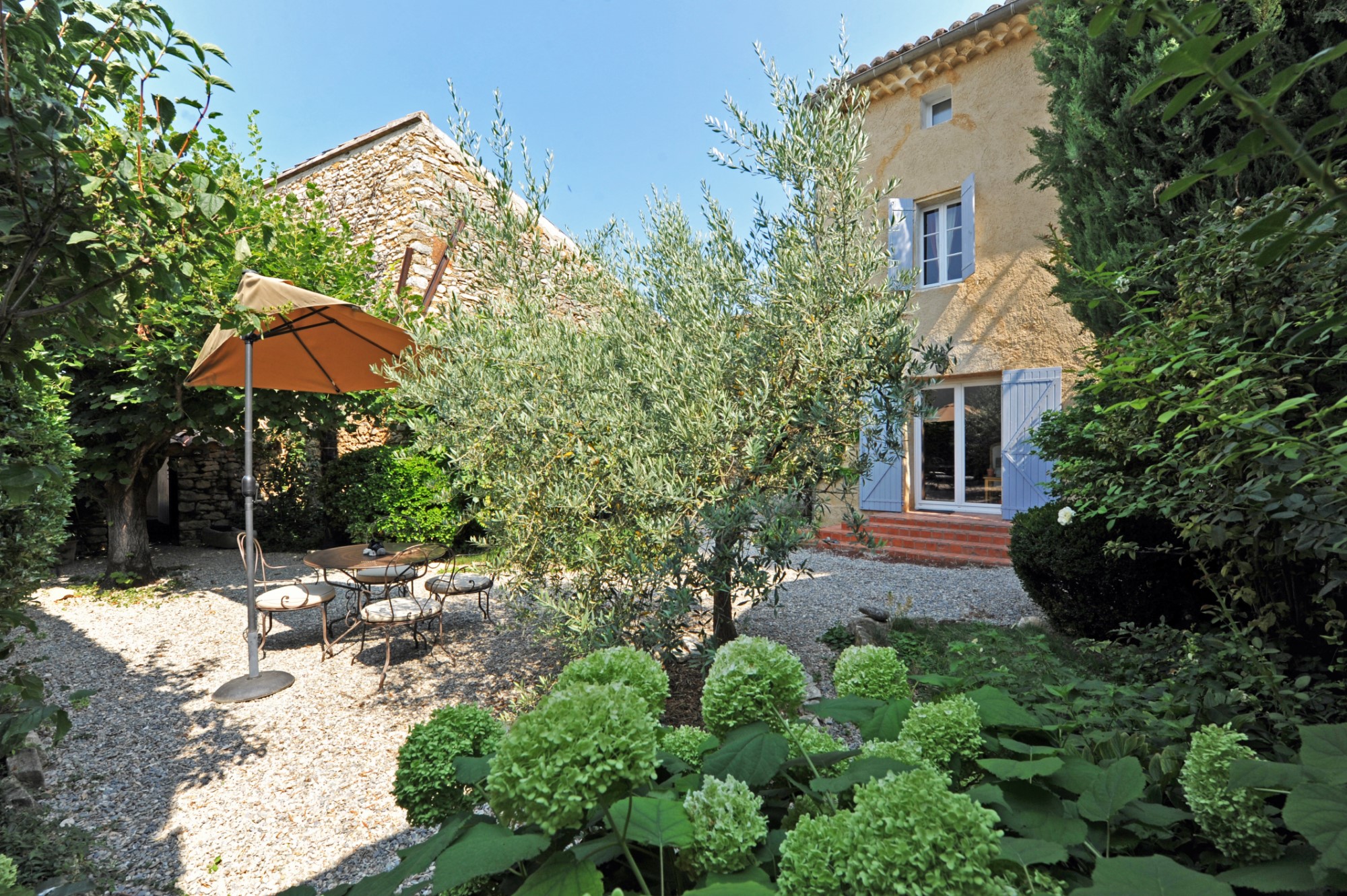 maison de hameau avec dépendance