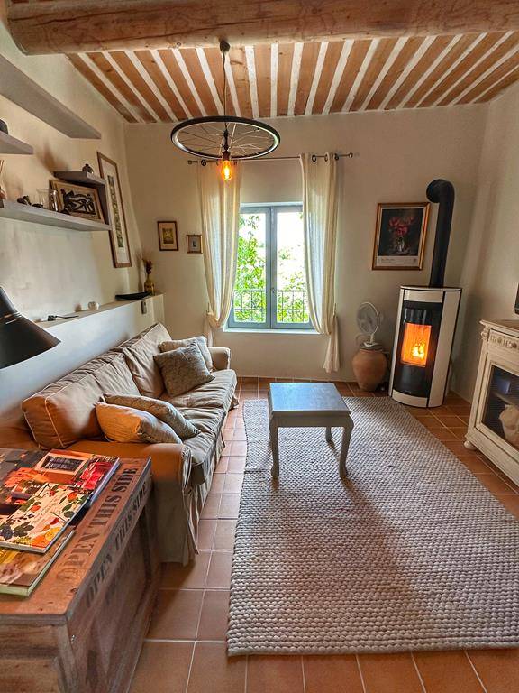 MAISON DE VILLAGE AVEC TERRASSE ET VUE   