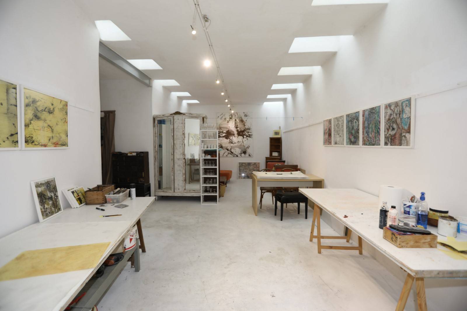 en Luberon, ensemble remarquable d'architecture unique offrant 9 habitations    