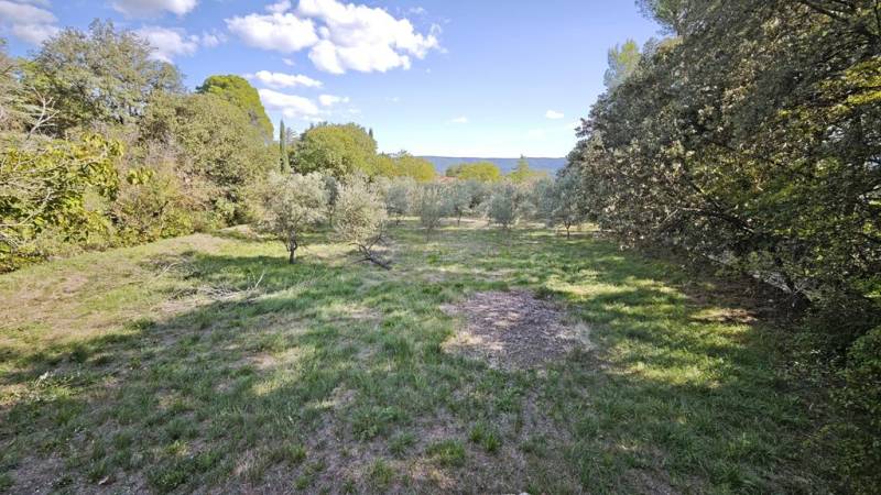 Terrain constructible à Gordes