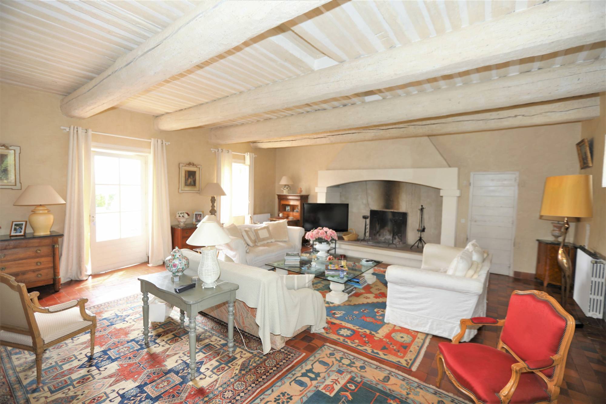 Exclusivité - Bastide XVIIIème siècle face au Luberon   