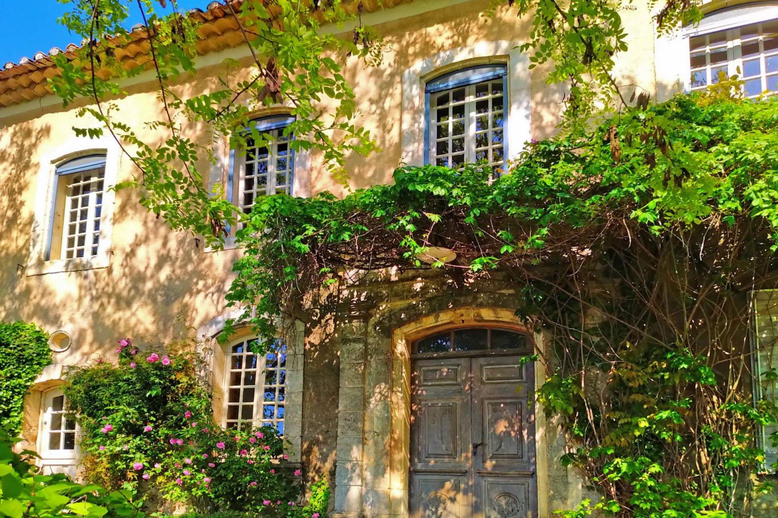 Elégante bastide provençale dans le Luberon