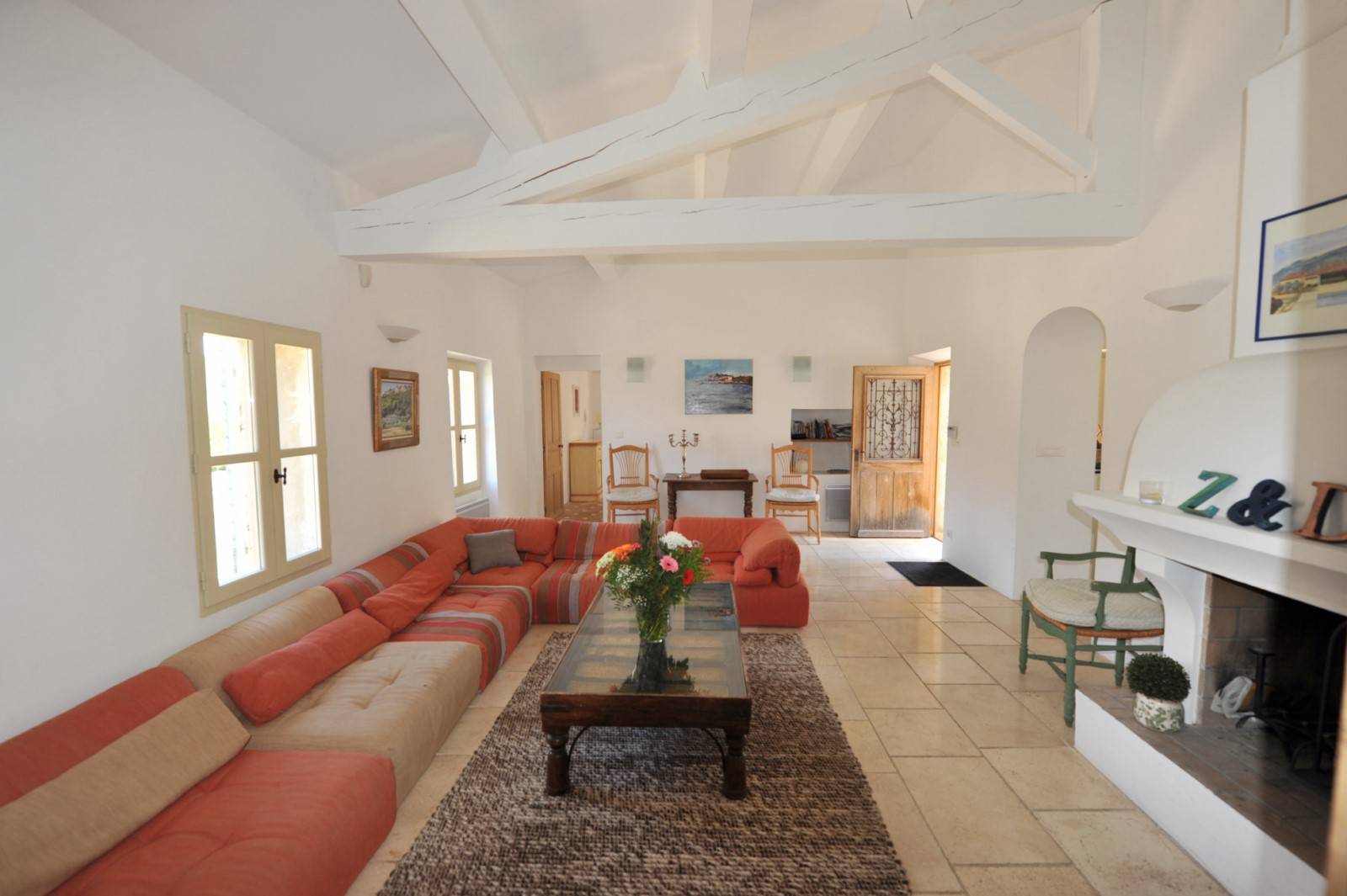 grand mas de charme ancien proche village classé du Luberon   