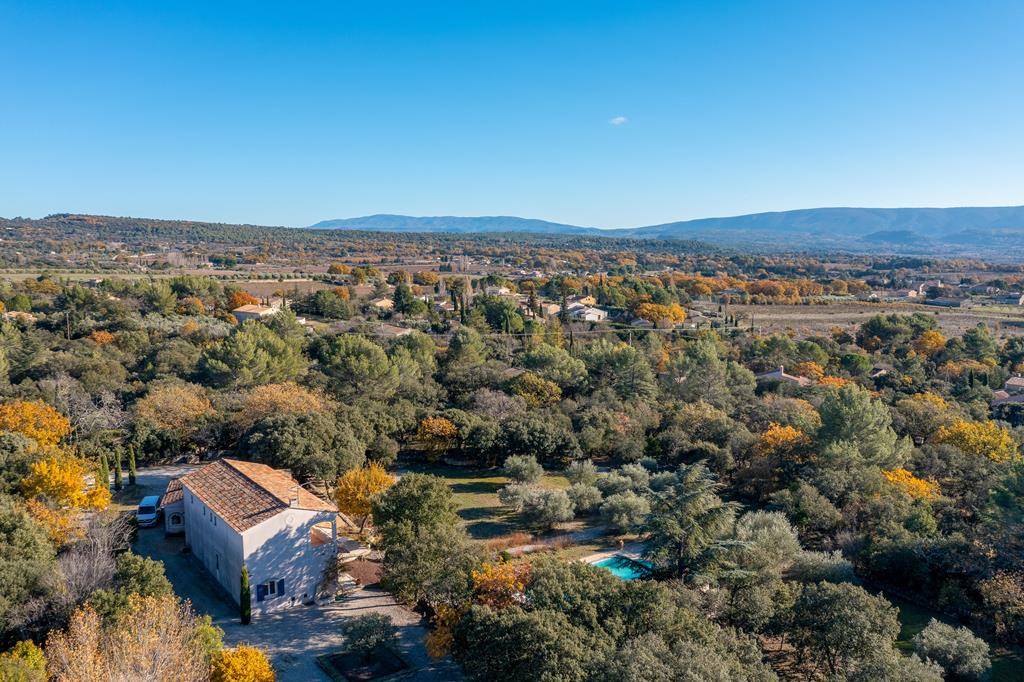 Cabrières d'Avignon - Propriété avec vue   