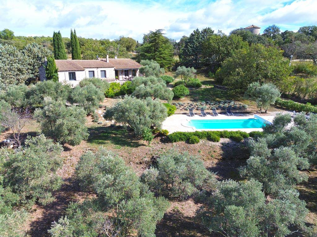 Face au Luberon et aux Alpilles maison à vendre par ROSIER à Gordes