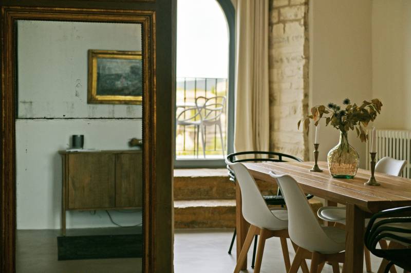 Authentique et rare maison au cœur du village de Gordes, entièrement restaurée, alliant charme historique et confort moderne - BIEN VENDU -