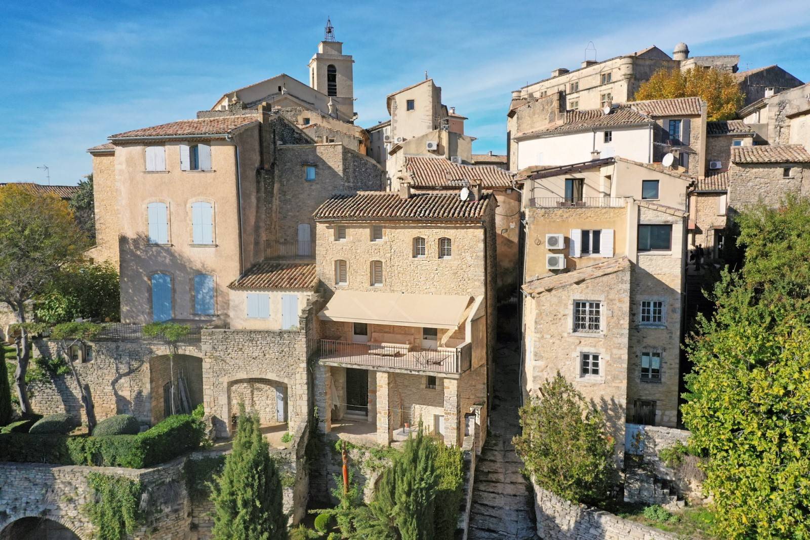 Maison de village à Gordes à vendre