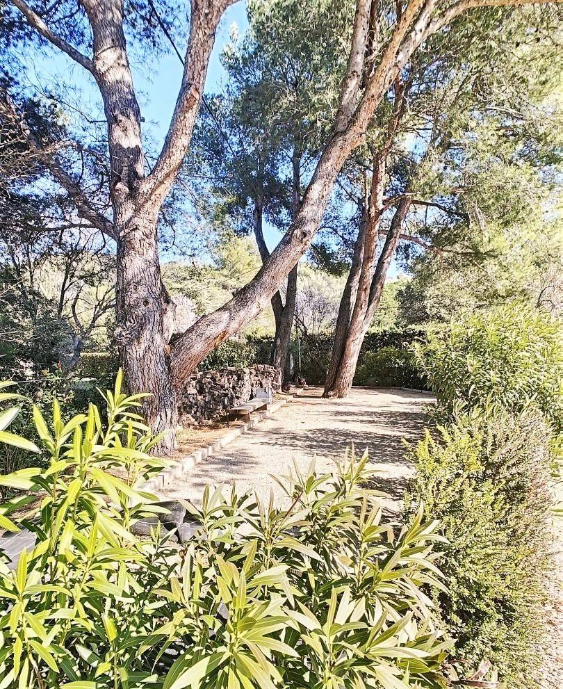 en Luberon, villa contemporaine d'architecte   