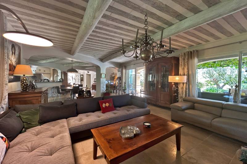 L'Isle sur la Sorgue - Maison de 188 m² et son cabanon de pêcheur en bord de Sorgues, jardin arboré de 3900 m².