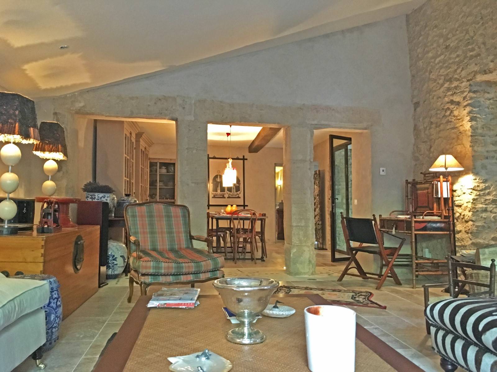 Gordes : maison de village avec jardin et piscine   