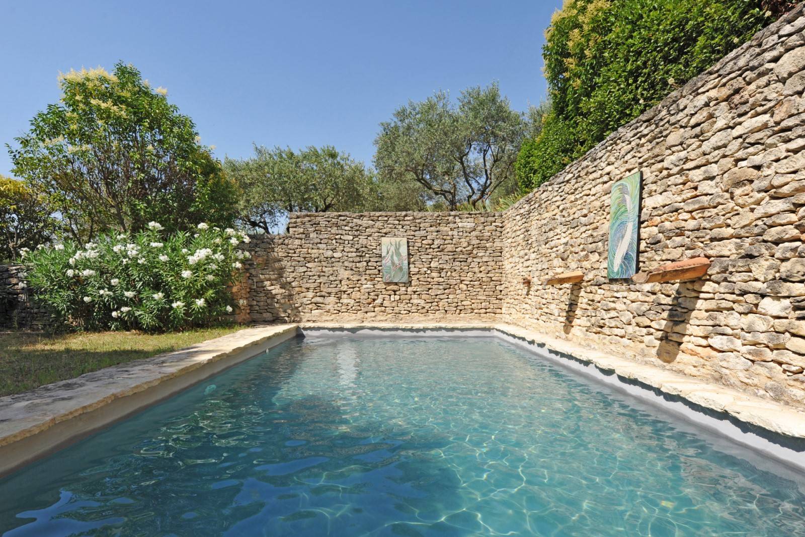 Gordes petit hameau privé avec vues panoramiques   