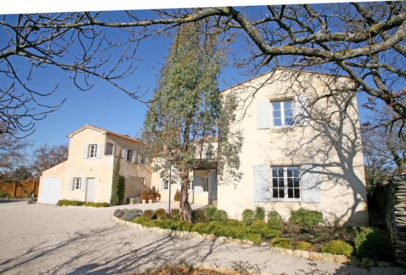 Maison restaurée avec piscine