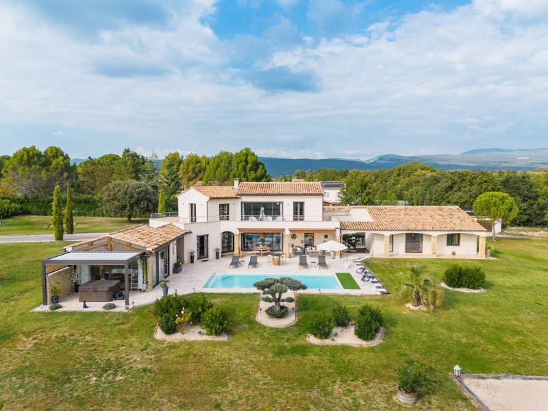 élégante villa contemporaine avec piscine