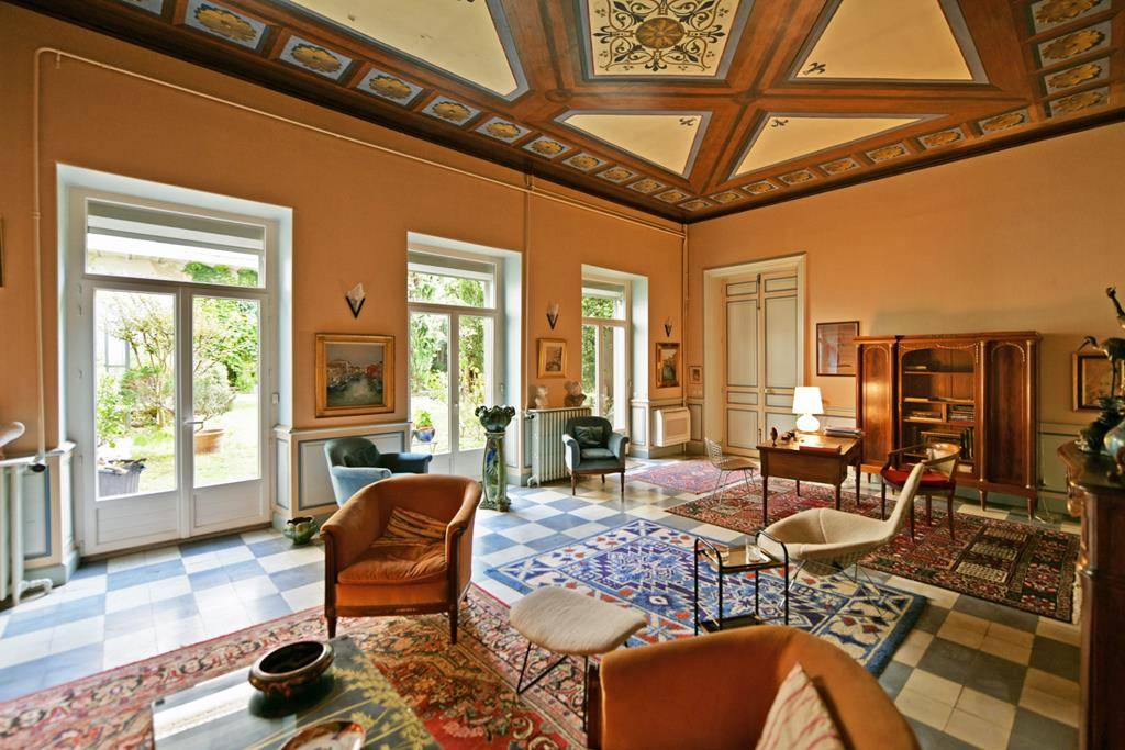 Hôtel particulier à rénover à l'Isle-sur-la-Sorgue