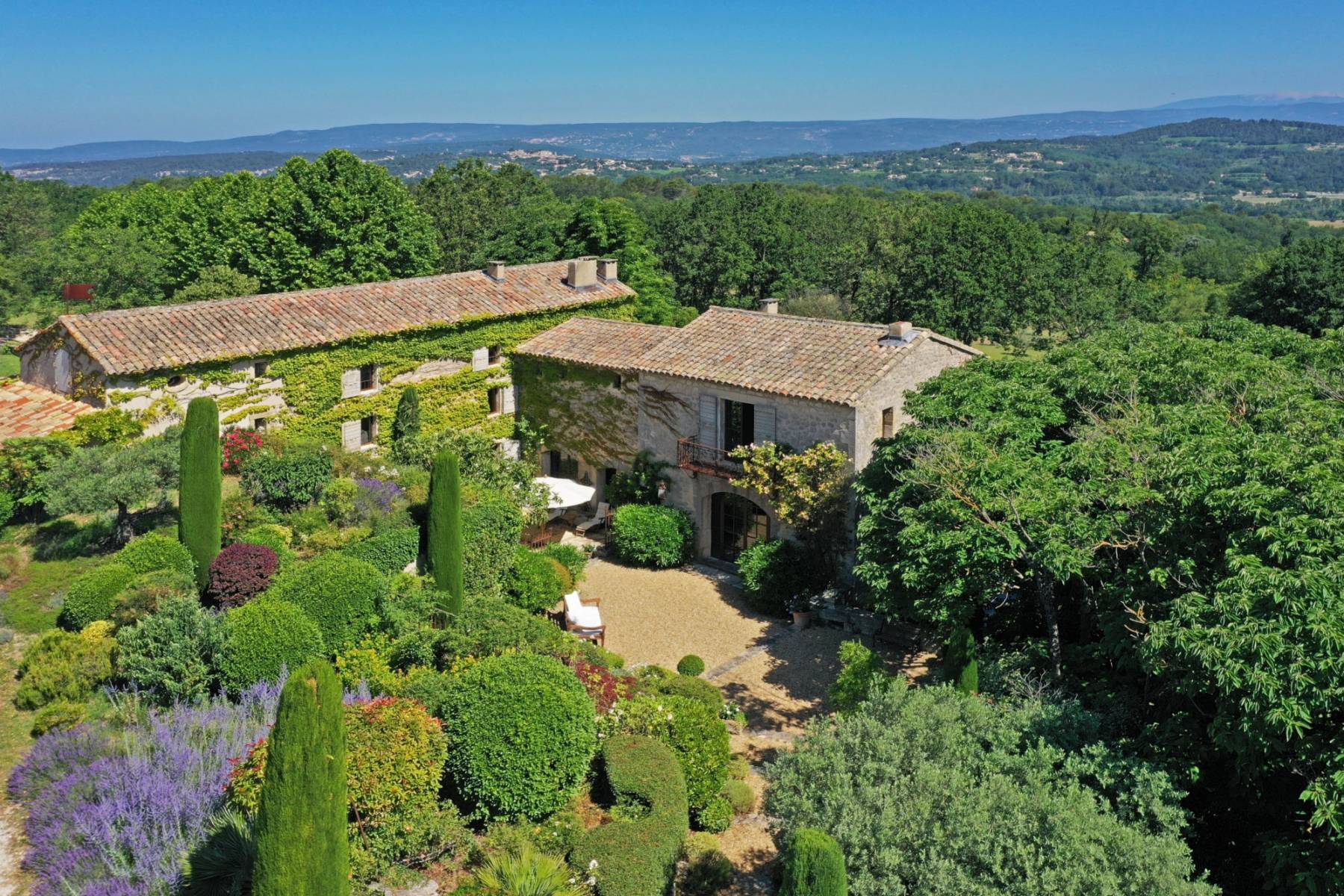 Exquisite property in Provence