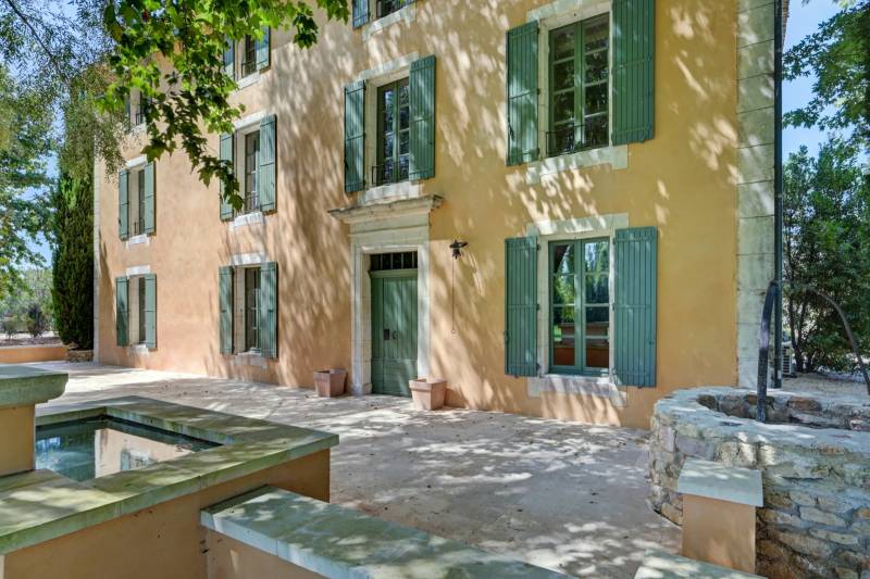 Élégante bastide restaurée au cœur du Luberon
