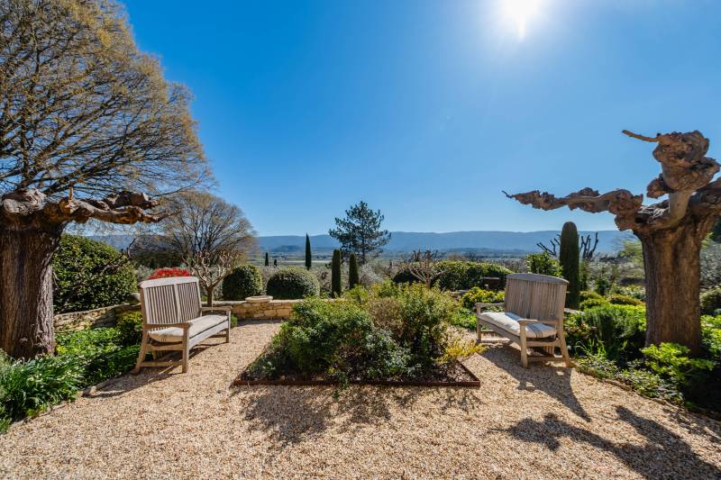 Maison de hameau en pierres à Gordes