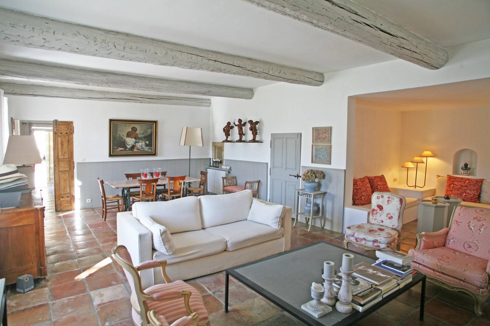 Magnifique bastide avec piscine dans le village de Gordes   