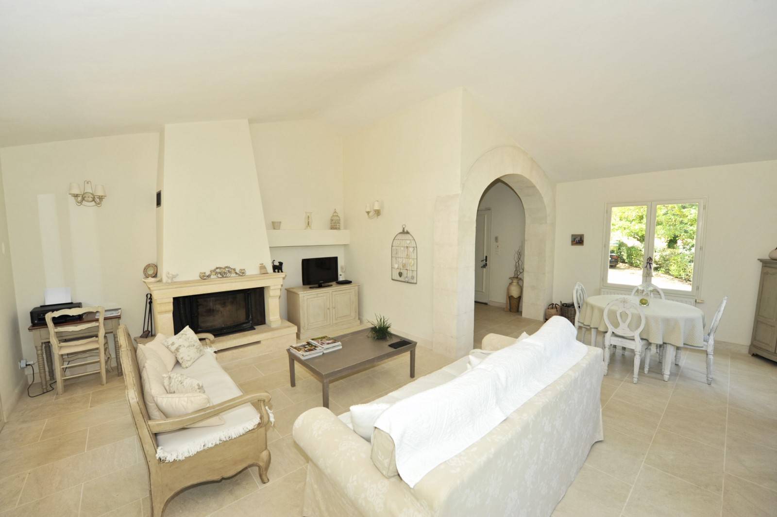 Luberon : belle villa avec dépendance et vue   