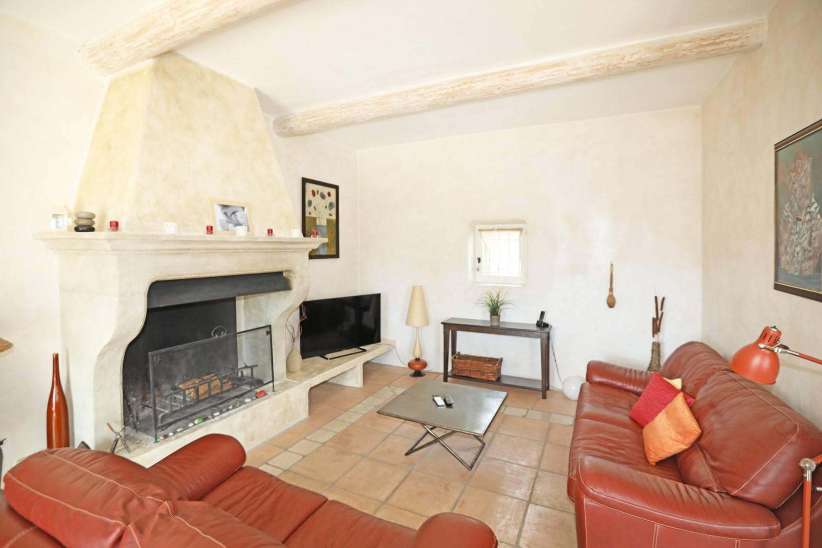 Gordes : maison de hameau avec vue   