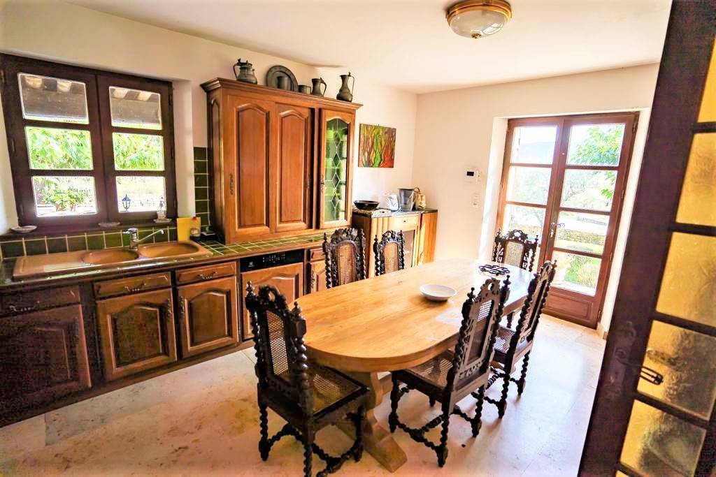 Maison en pierres avec vue panoramique Gordes  