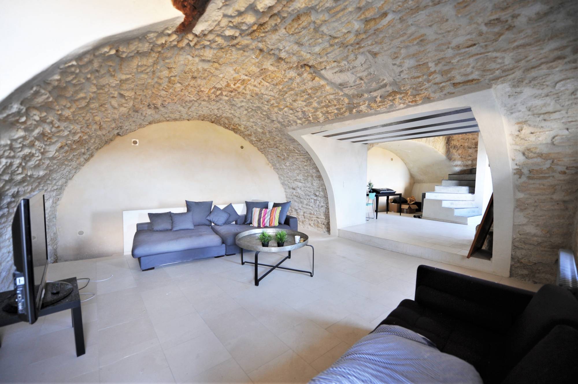 Gordes, maison au coeur du village avec piscine et vue   