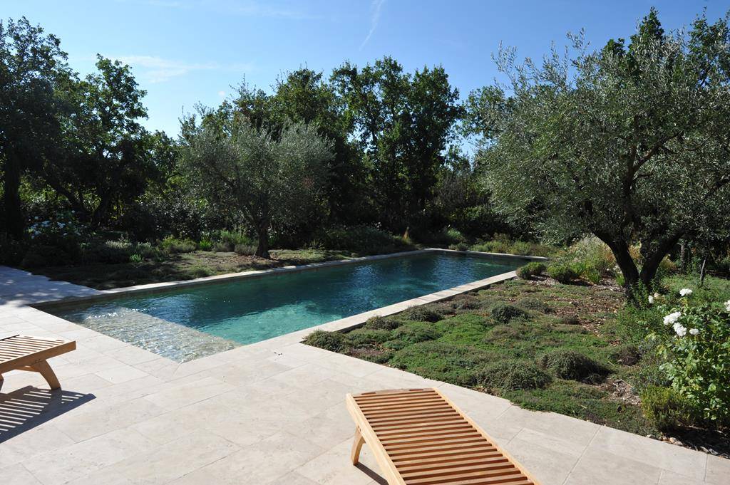 Gordes - Superbe villa en pierre   