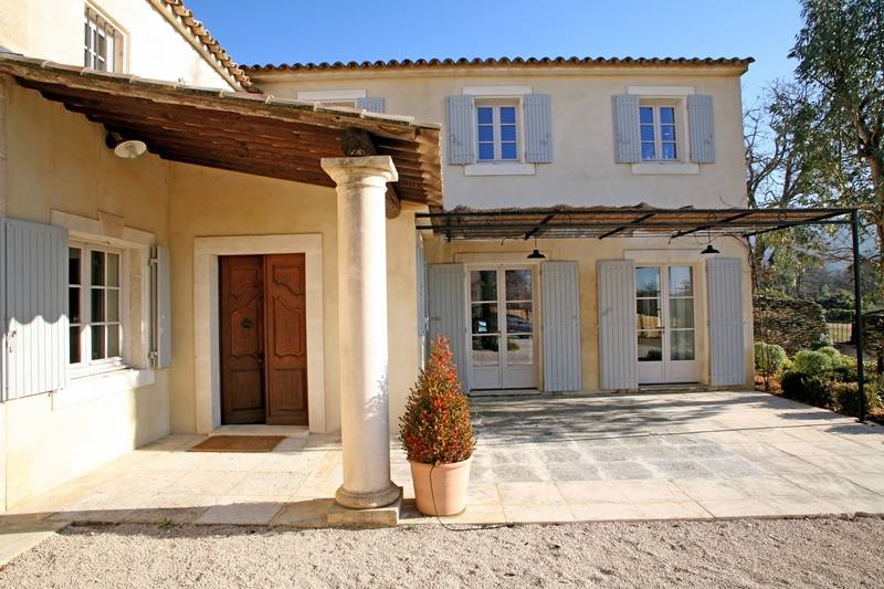 triangle d'or du Luberon,  belle maison traditionnelle dans environnement très calme  