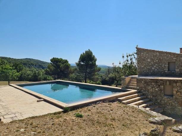 bergerie  du XVIIIème siècle près de Gordes   