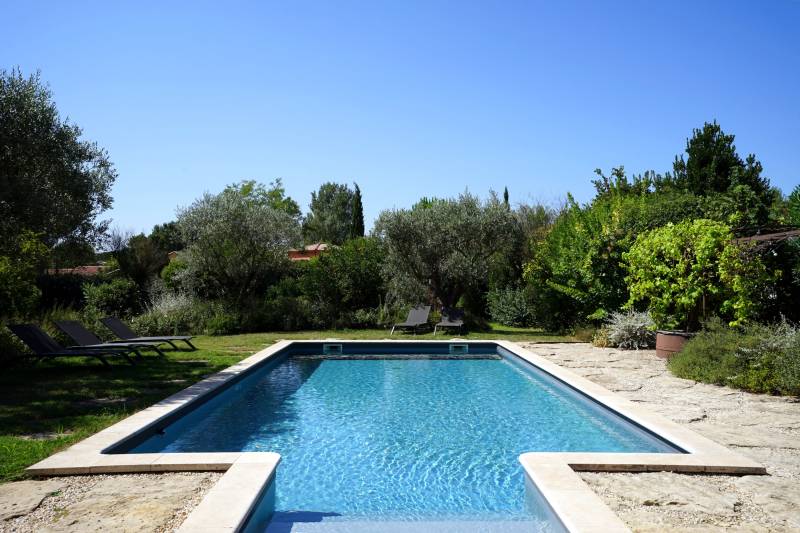 L'Isle sur la Sorgue - Maison de 188 m² et son cabanon de pêcheur en bord de Sorgues, jardin arboré de 3900 m².